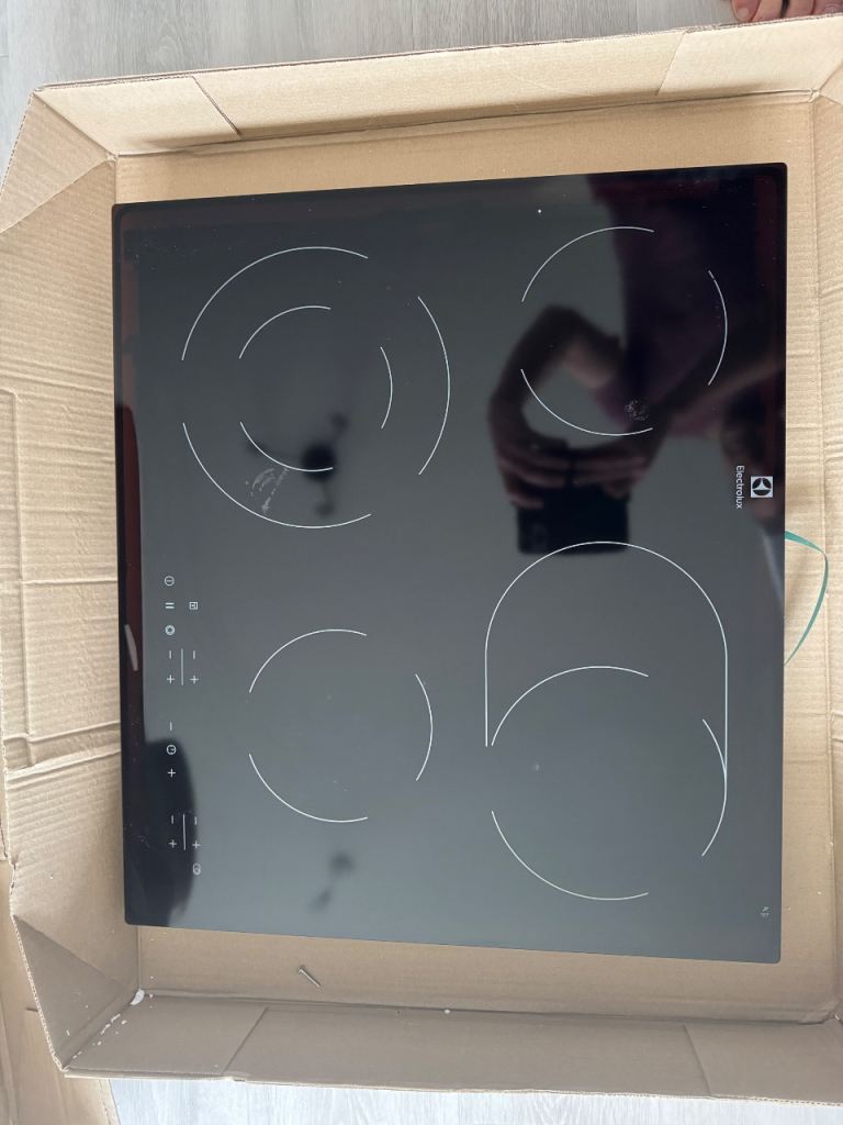 Electric Hob - nearly new