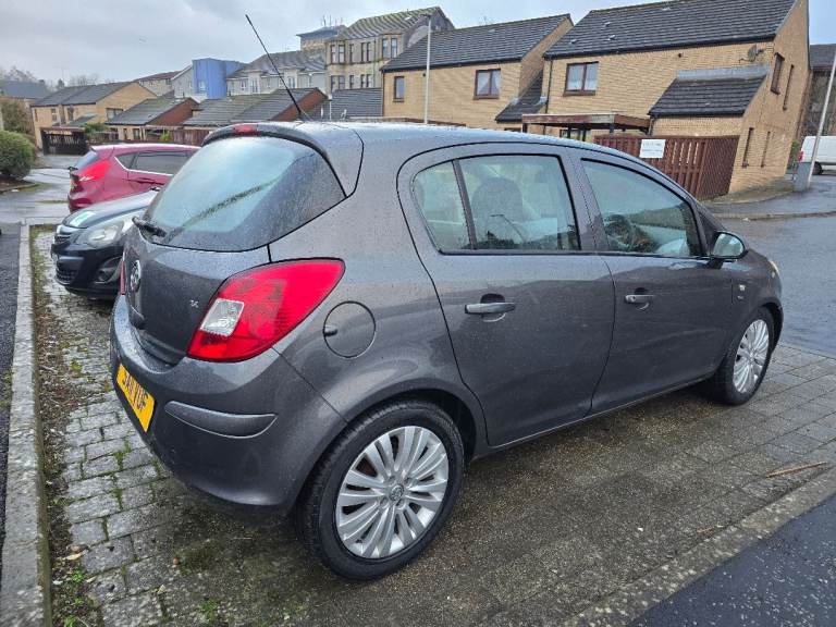 Vauxhall Corsa Se 1.4 Petrol, cheap to run, without any issues New mot