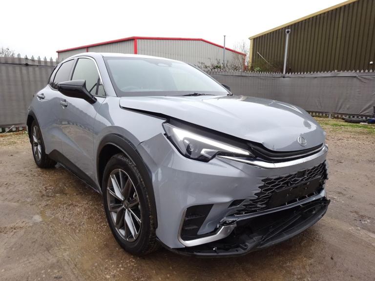 2025 75 REG LEXUS LBX PREMIUM+ HYBRID AUTO DAMAGED REPAIRABLE SALVAGE
