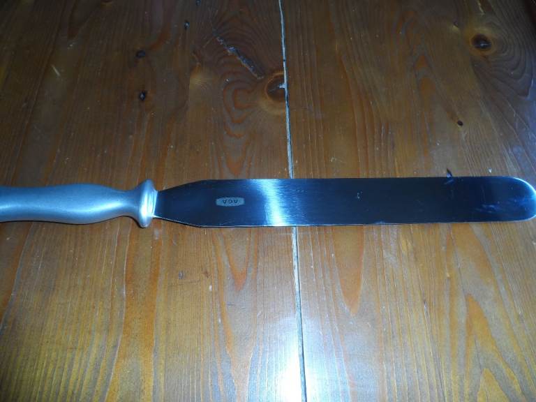 AGA Palette Knife Cake Icing Spreader Smoothing Decorating + AGA Breads & Cakes book.