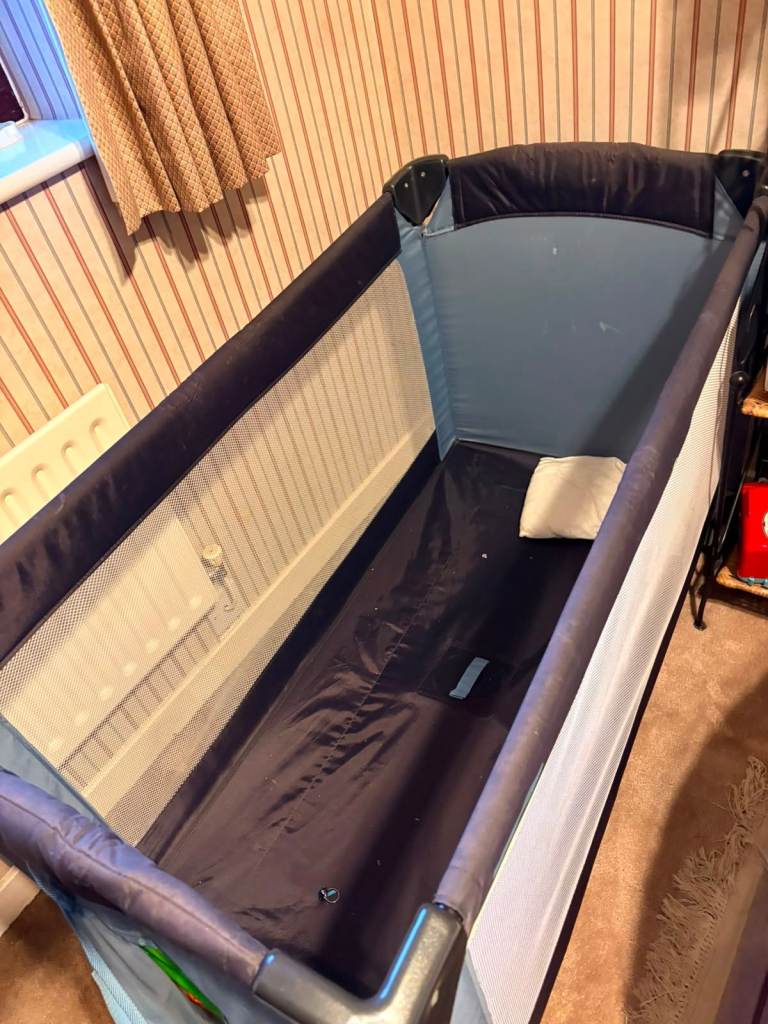 Mamas & Papas Blue Fabric Travel Cot – Good Condition