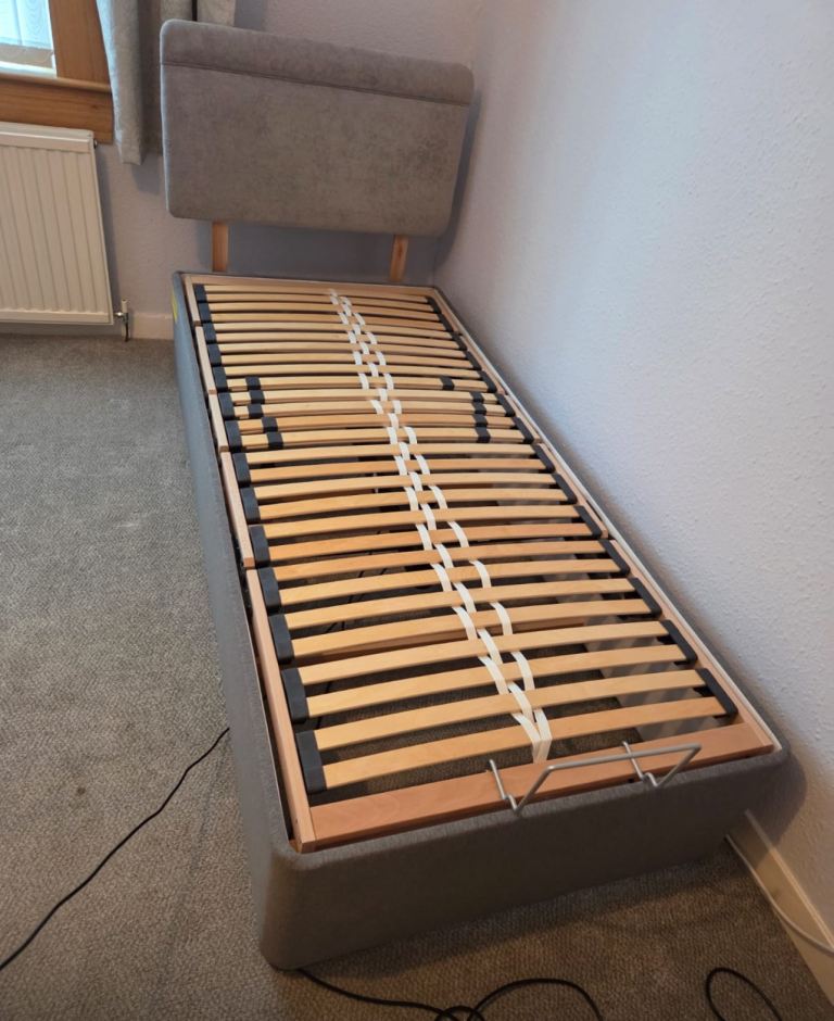 Single electric adjustable bed 