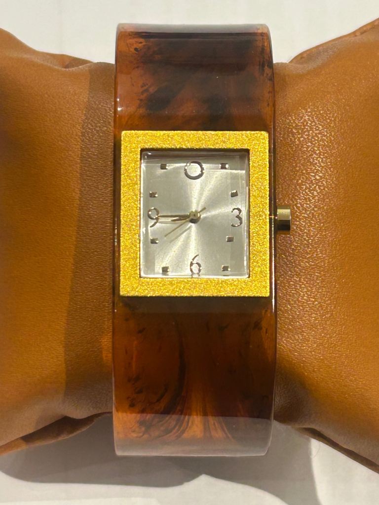 Ladies Watch ORIFLAME in good working order 