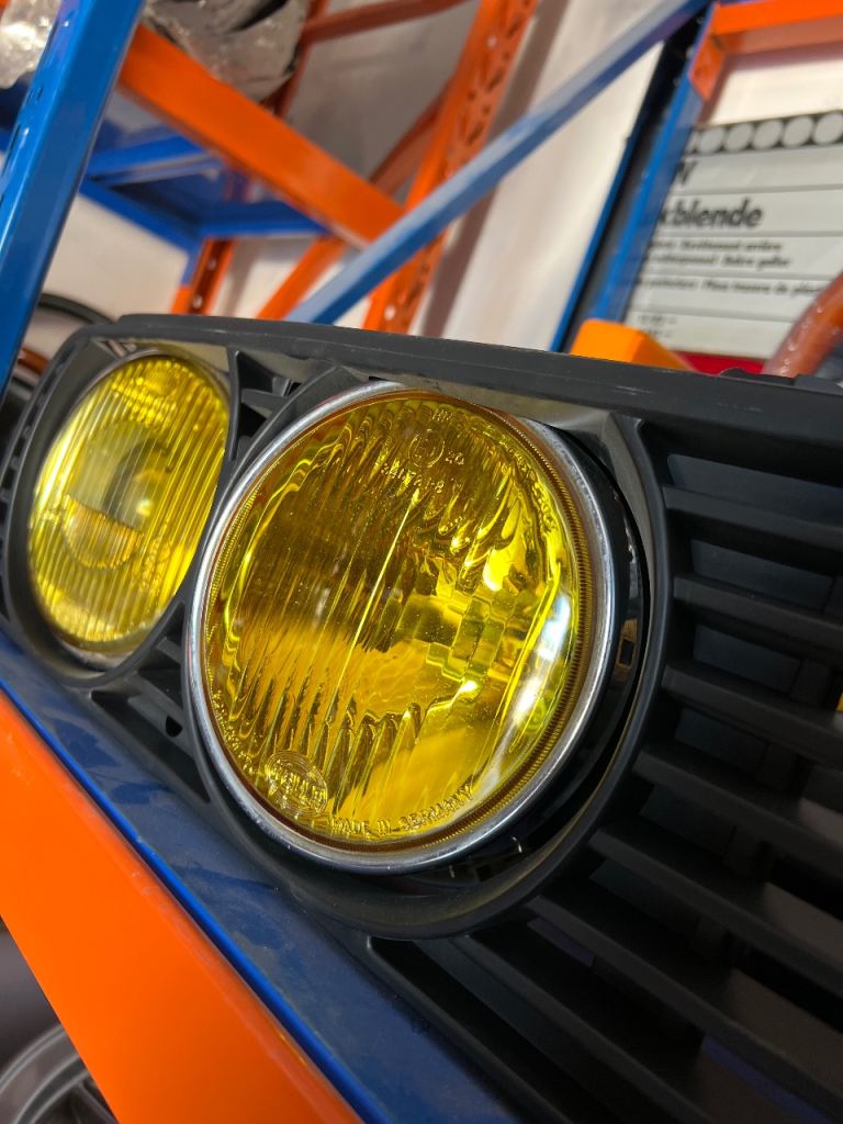 BMW, E 30 hella headlights