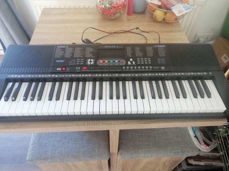 MYLEK MY61KB-2 61-Key Electric Keyboard