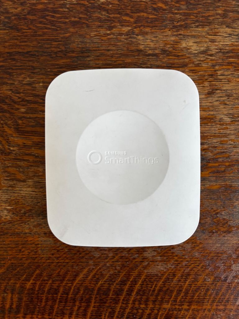 Samsung SmartThings Hub/Sensor – White, Good Condition