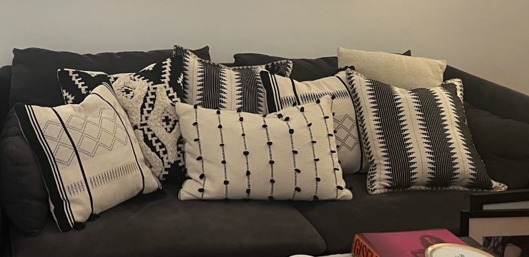 6 Premium Pillows Graham & Green Black and White