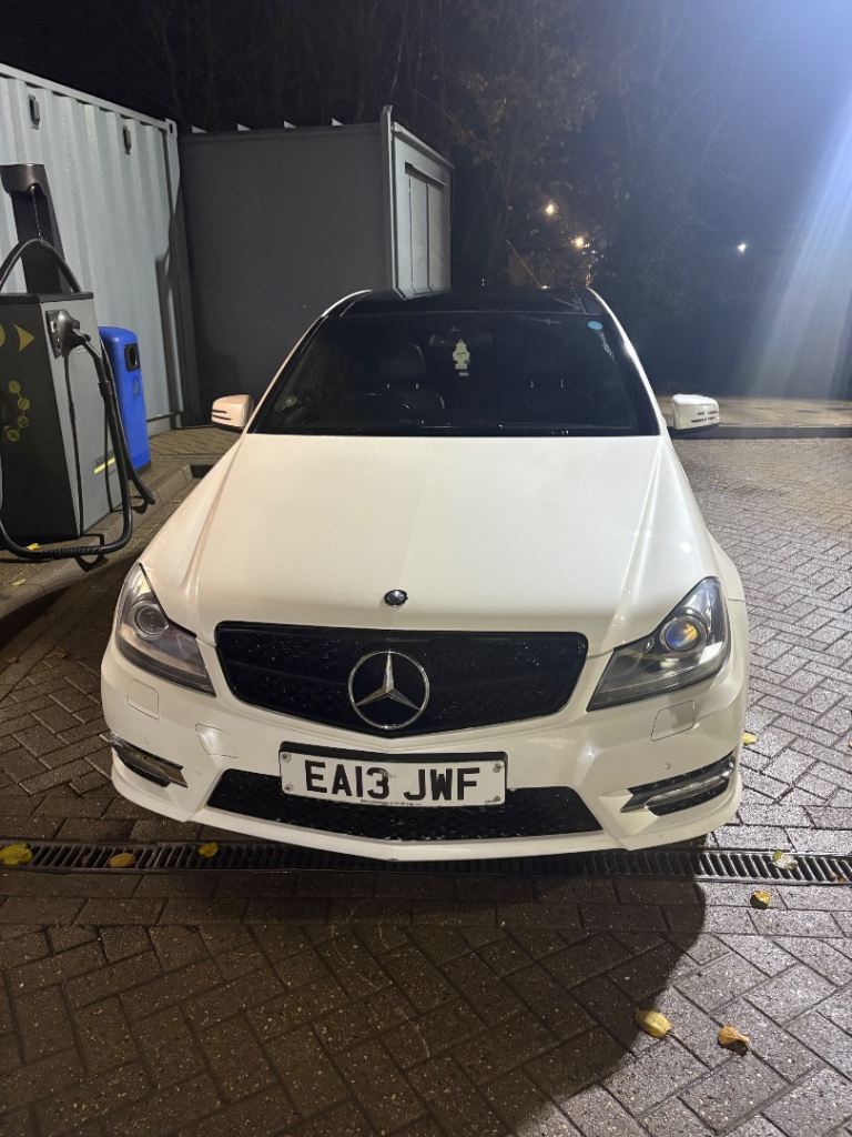 Mercedes-Benz, C CLASS, Saloon, 2013, Semi-Auto, 2143 (cc), 4 doors