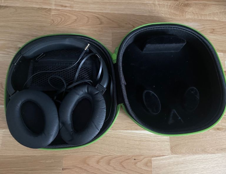 Active Noise Cancelling Over-Ear Headphones with Case