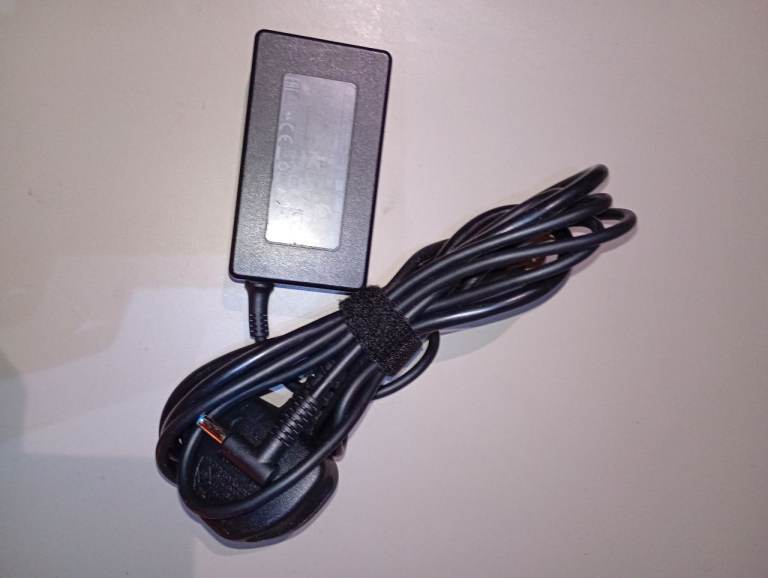 HP 45w Charger 