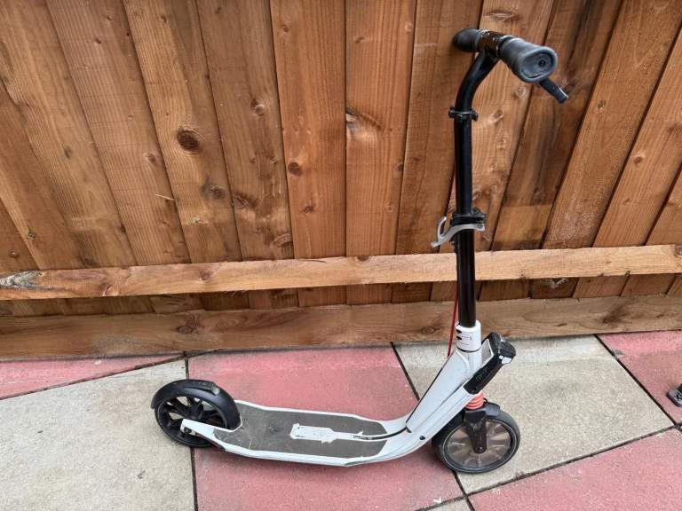Oxelo Town 9 Adult Scooter 