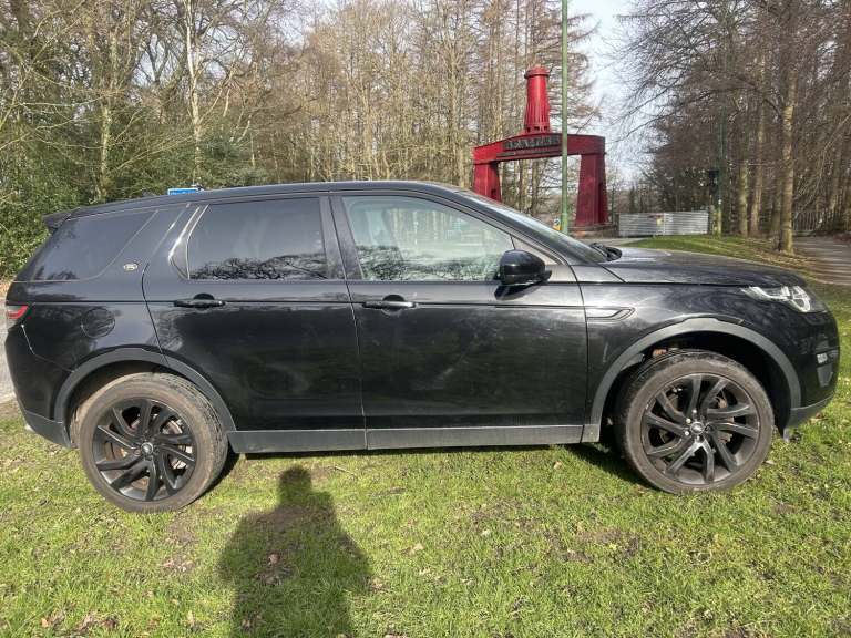 2015 Land Rover Discovery Sport 2.0 TD4 180 HSE Black 5dr Auto ESTATE DIESEL Automatic