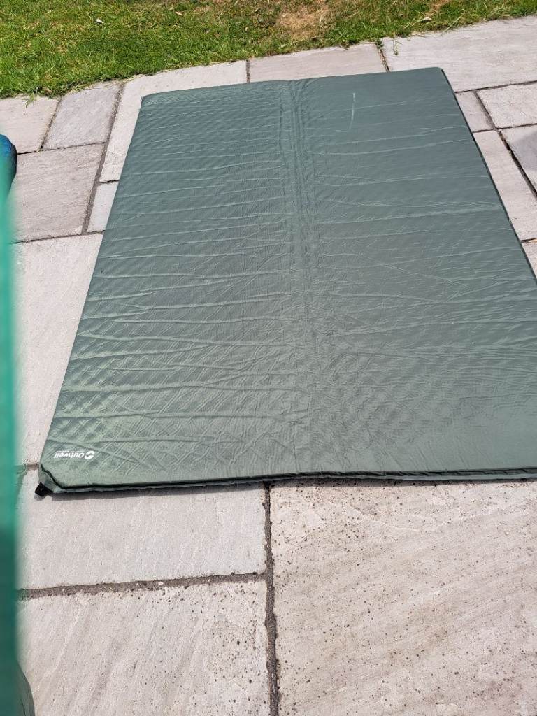 Outwell Self-Inflating Camping Mat – Green, Good Condition