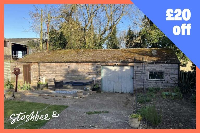 Lock-up to rent in Bedford (MK44) | Stashbee