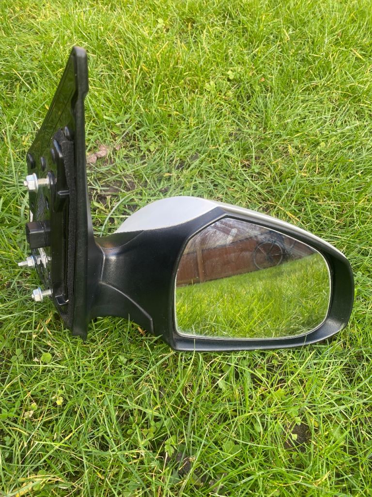 Hyundai i10 wing mirror (right)