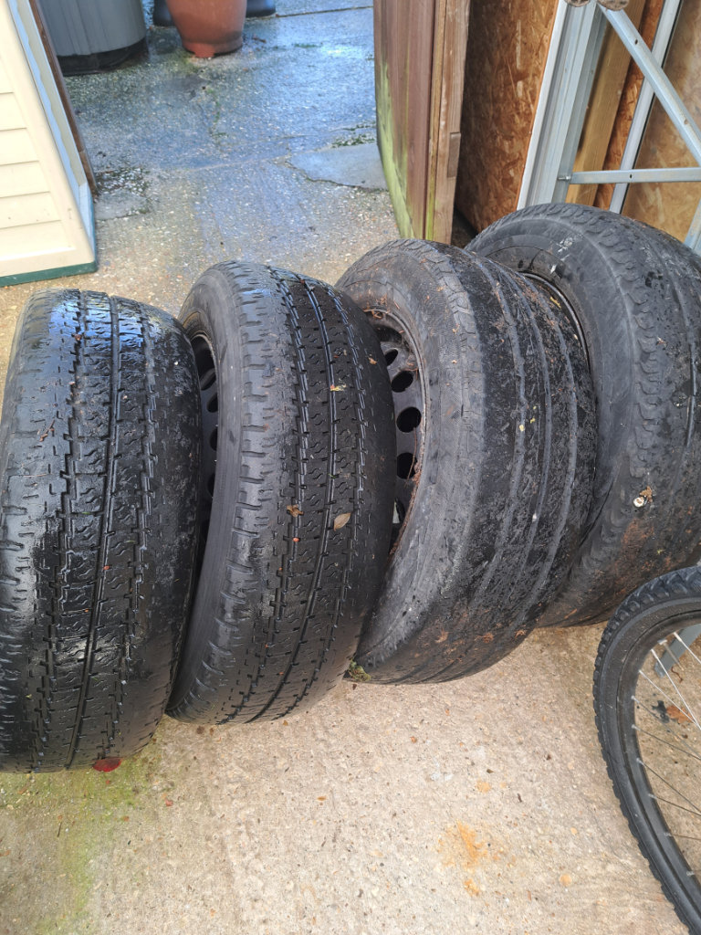 Mercedes  vito tyres and rims