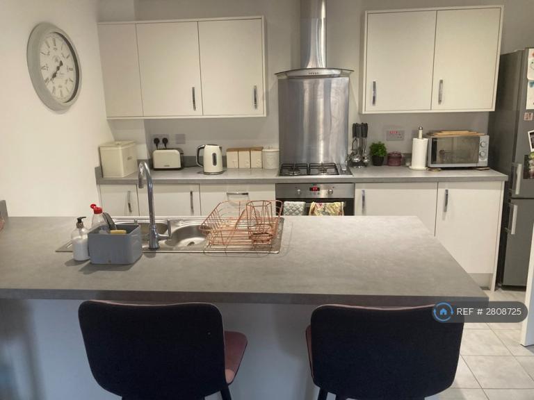 1 bedroom house in River Way, Bradford, BD10 (1 bed) (#2808725)