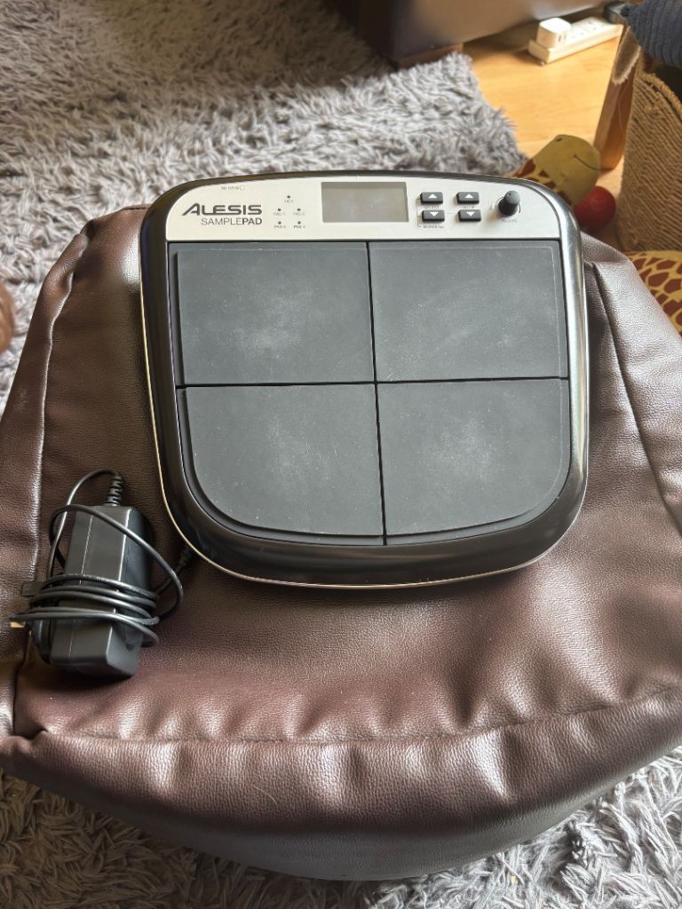 Alesis SamplePad Multi-Pad Sample Instrument in excellent condition