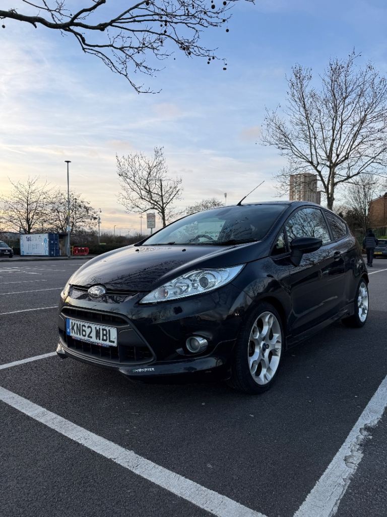 Ford, FIESTA, Hatchback, 2012, Manual, 1596 (cc), 3 doors