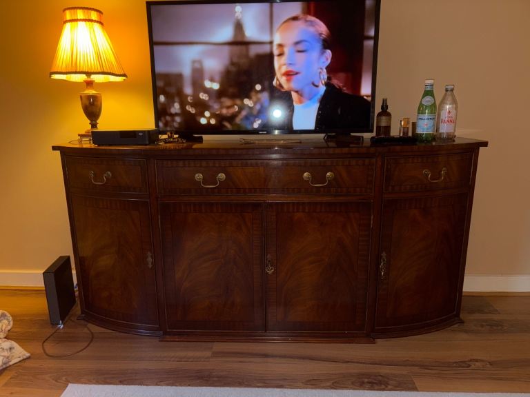 beautiful vintage American style Bevan Funnell Reprodux bow fronted sideboard
