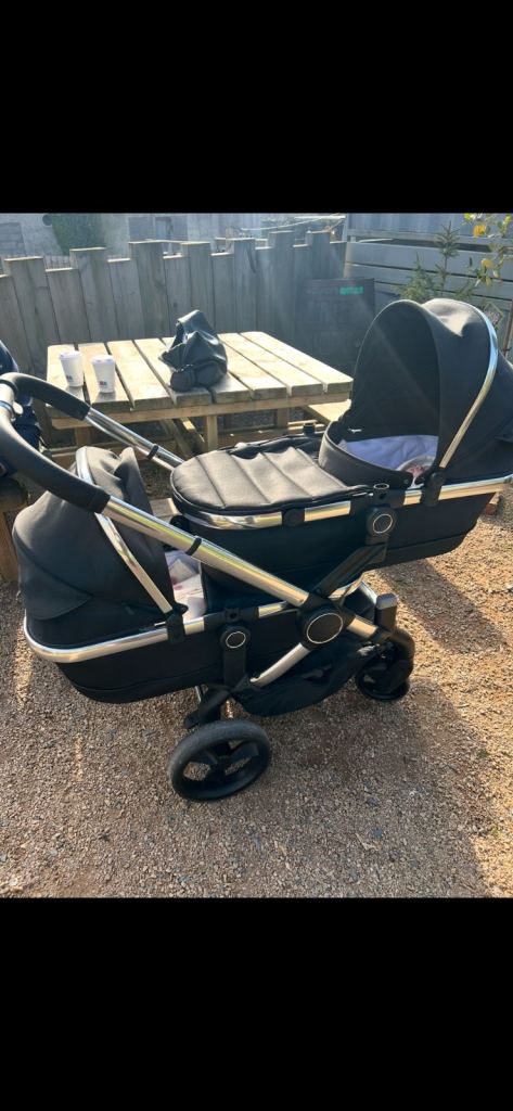I candy peach 7 twin pram 