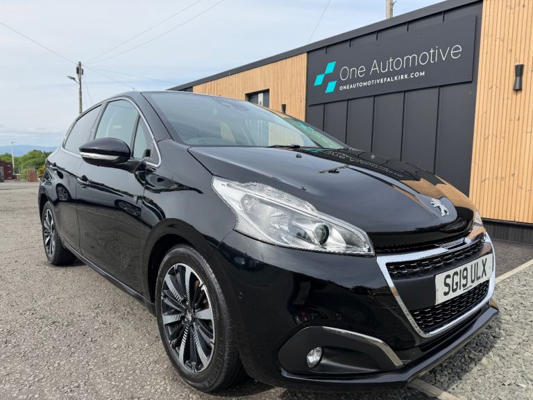 Peugeot, 208, Hatchback, 2019, Manual, 1199 (cc), 5 doors