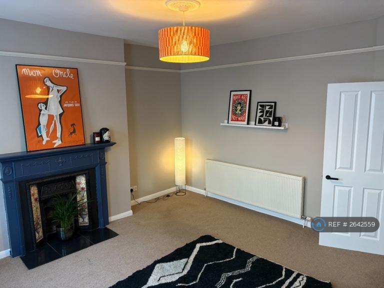 2 bedroom flat in Devonshire Place, Brighton, BN2 (2 bed) (#2642559)