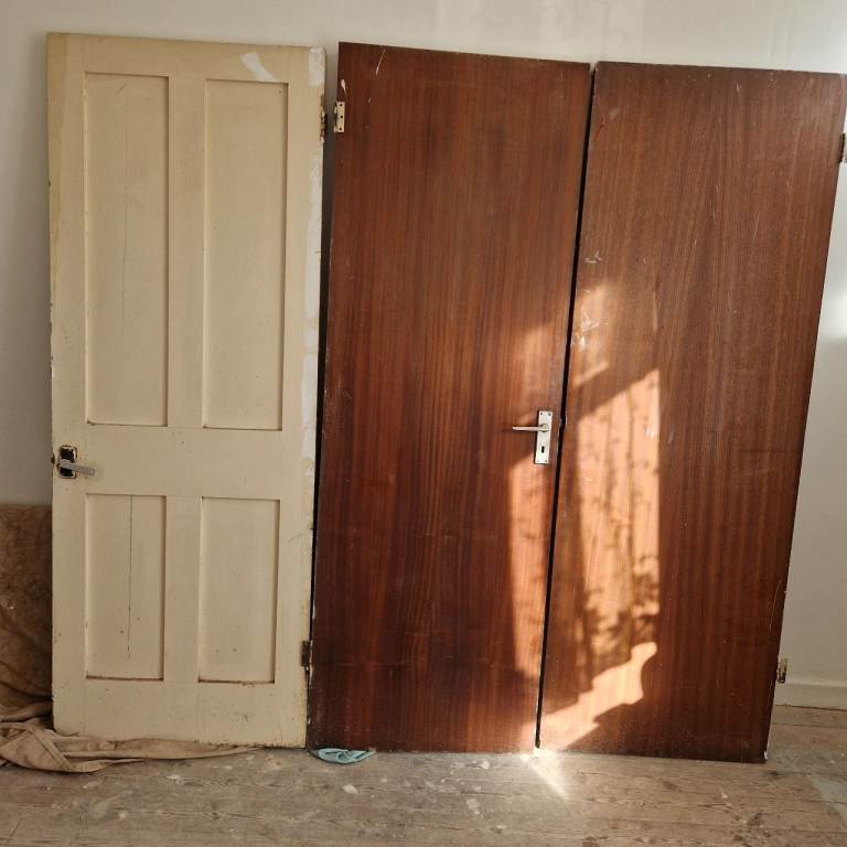FREE 3 internal doors - must collect 