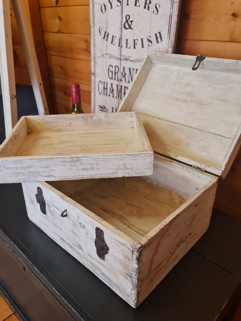 Old white washed Upcyled dovetailed box