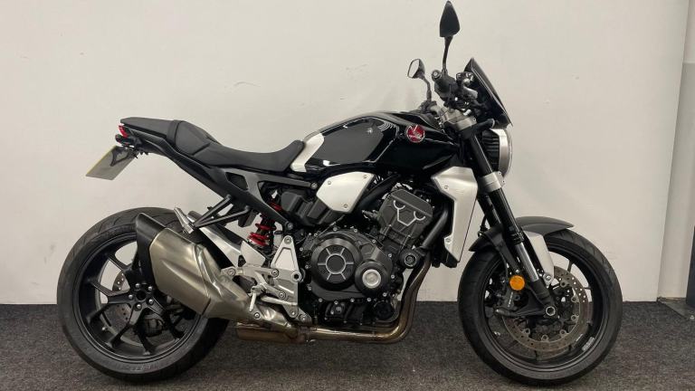 HONDA CB1000R - QUICK SHIFTER - SEAT COWL - HEATED GRIPS