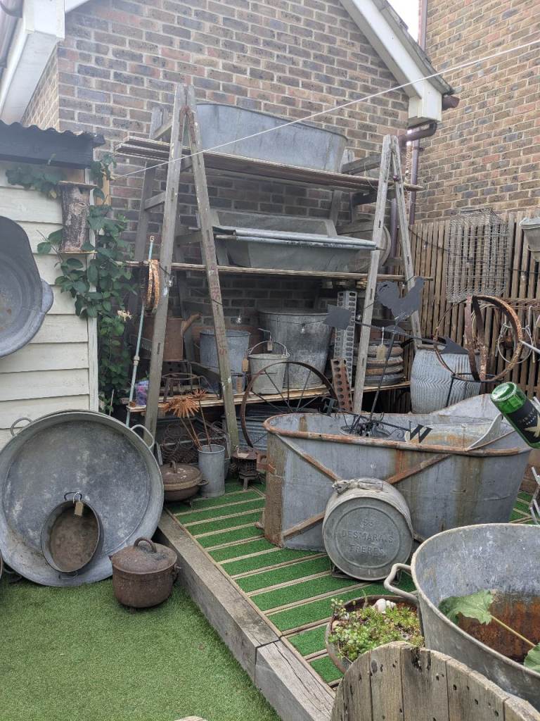 Hartisan. Galvanised, Rusty, Planter, Pond, Pots, French Treasures.