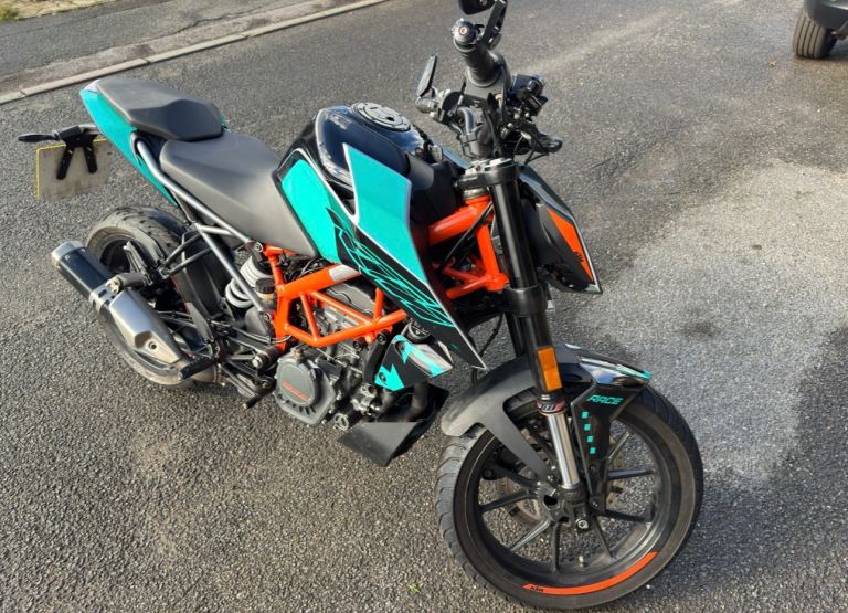 KTM, DUKE, 2022, 125 (cc)