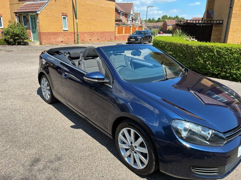 2012 Volkswagen Golf S TDI BLUEMOTION TECHNOLOGY 2-Door Diesel