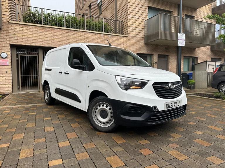 2021 Vauxhall COMBO CARGO 2300 1.5 Turbo D 100ps H1 Dynamic Van PANEL VAN DIESEL