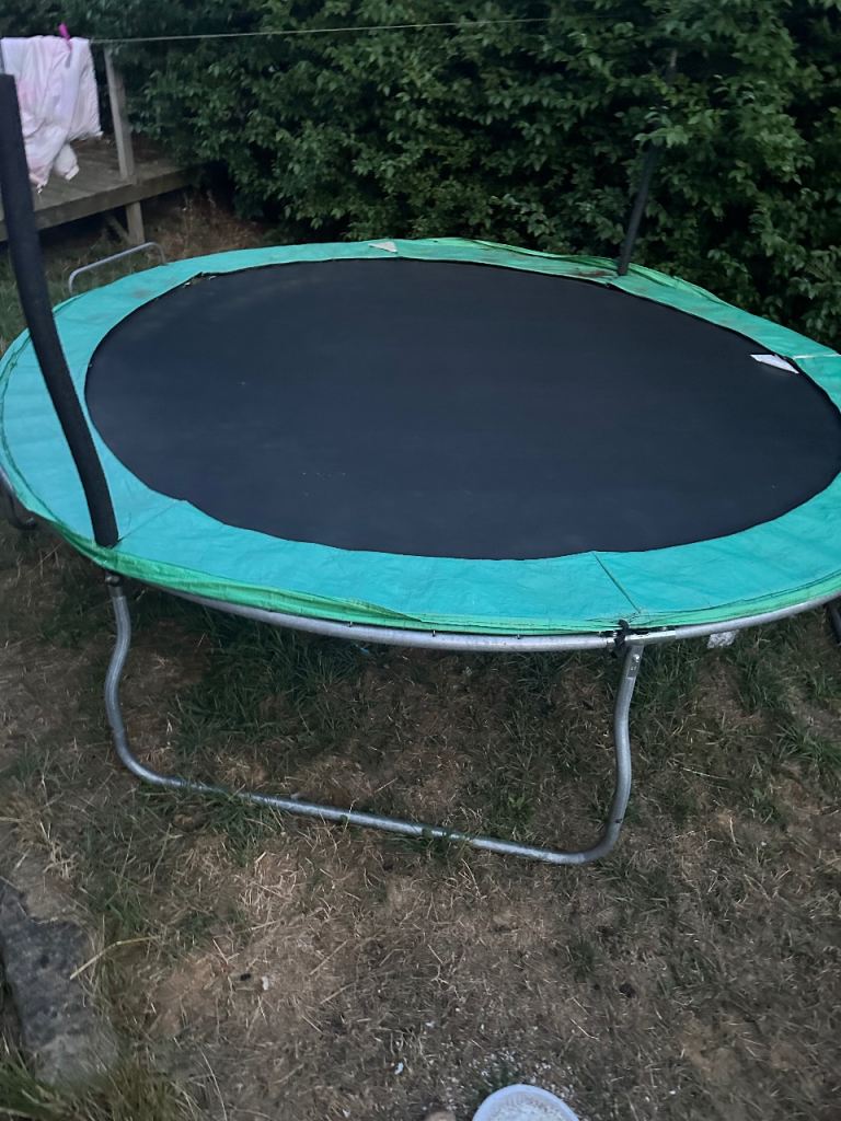 Trampoline 10ft diameter 