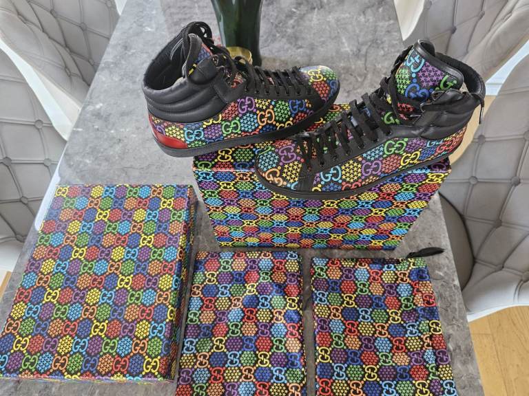 Gucci psychedelic trainer's size 8