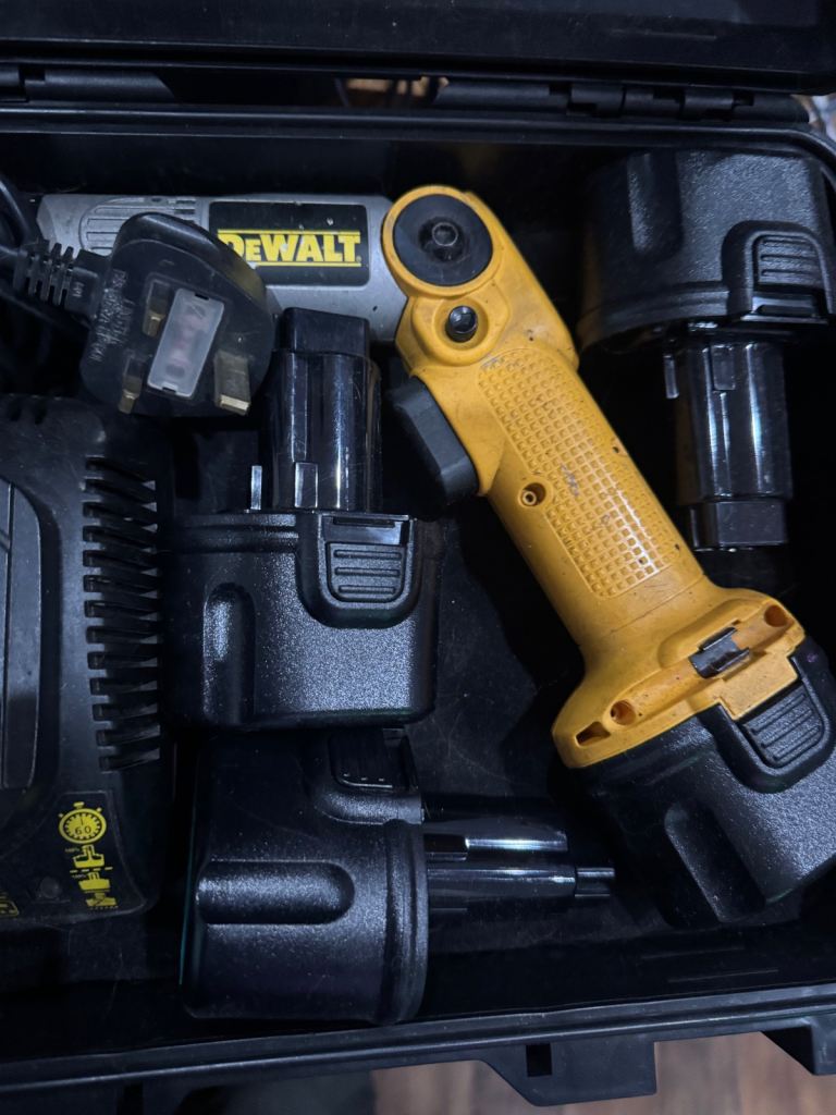 THE ORIGINAL DEWALT POWER SCREW DRIVER  GOOD OFFERS EXCEPTED