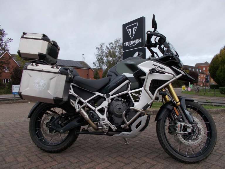 2022 TRIUMPH TIGER 1200 RALLY EXPLORER
