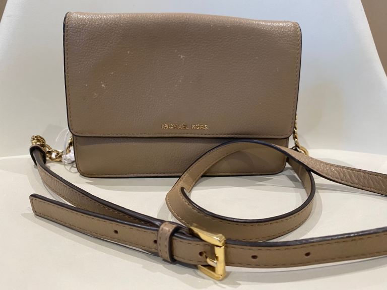 image for Michael Kors Gusset  Daniela Saffiano Leather Grey Crossbody Messenger Bag