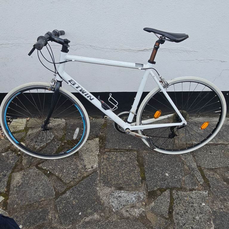 B'Twin forma 3 Adult Road Bike