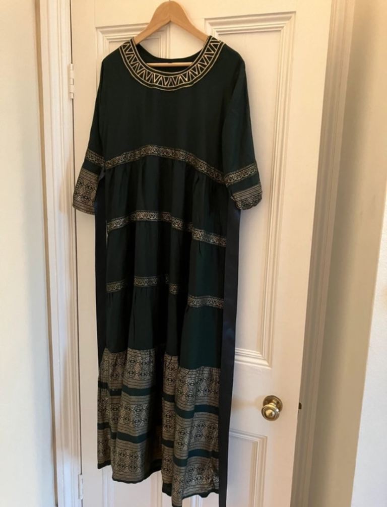 Green & gold dress size 12 / L - New without tags