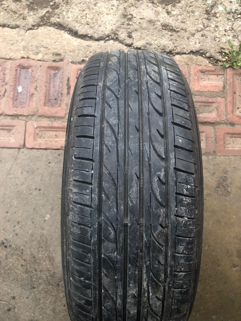 DUNLOP EC202 TYRE