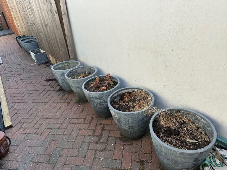 x12 Garden Planters (Plant Pots) and Troughs 
