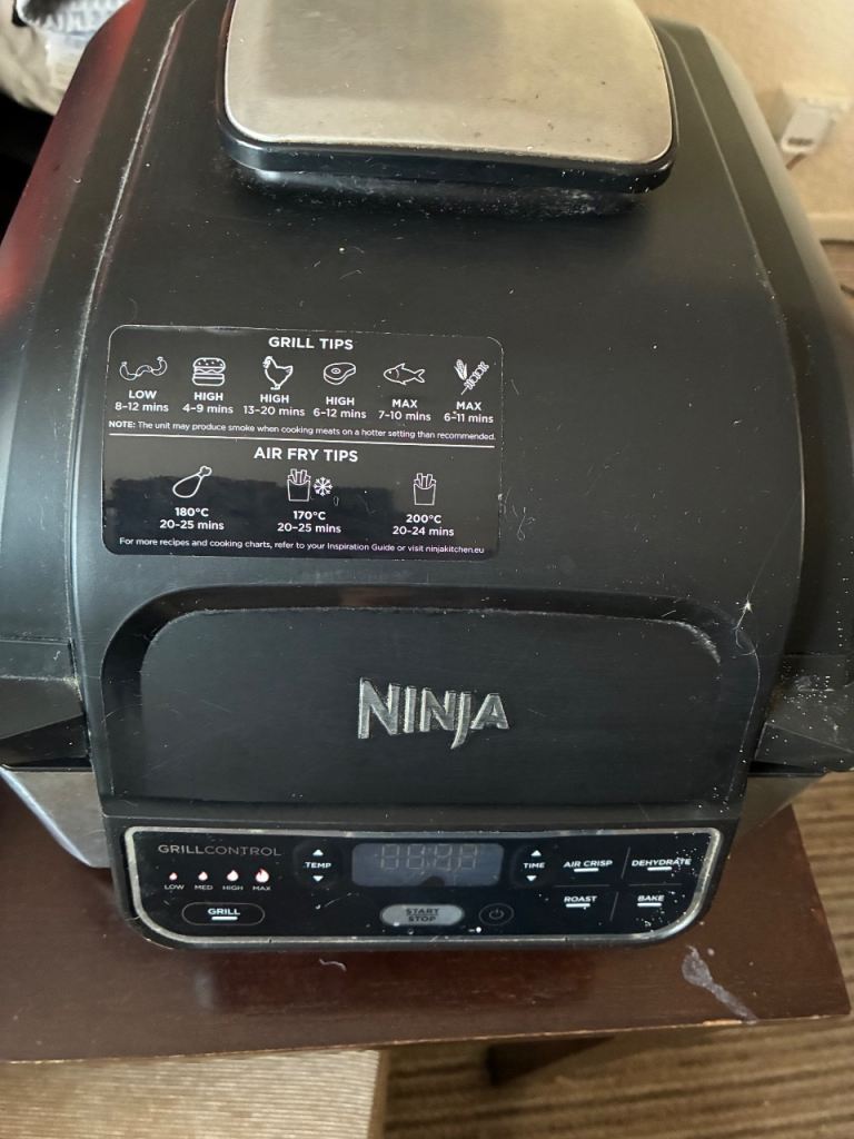 Ninja Foodi Health Grill & Air Fryer – Good Condition