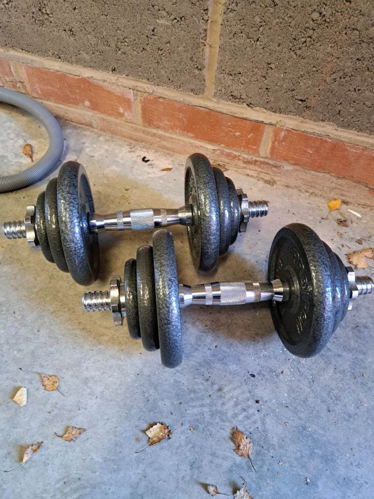 Adjustable dumbells, up to 7.5kg