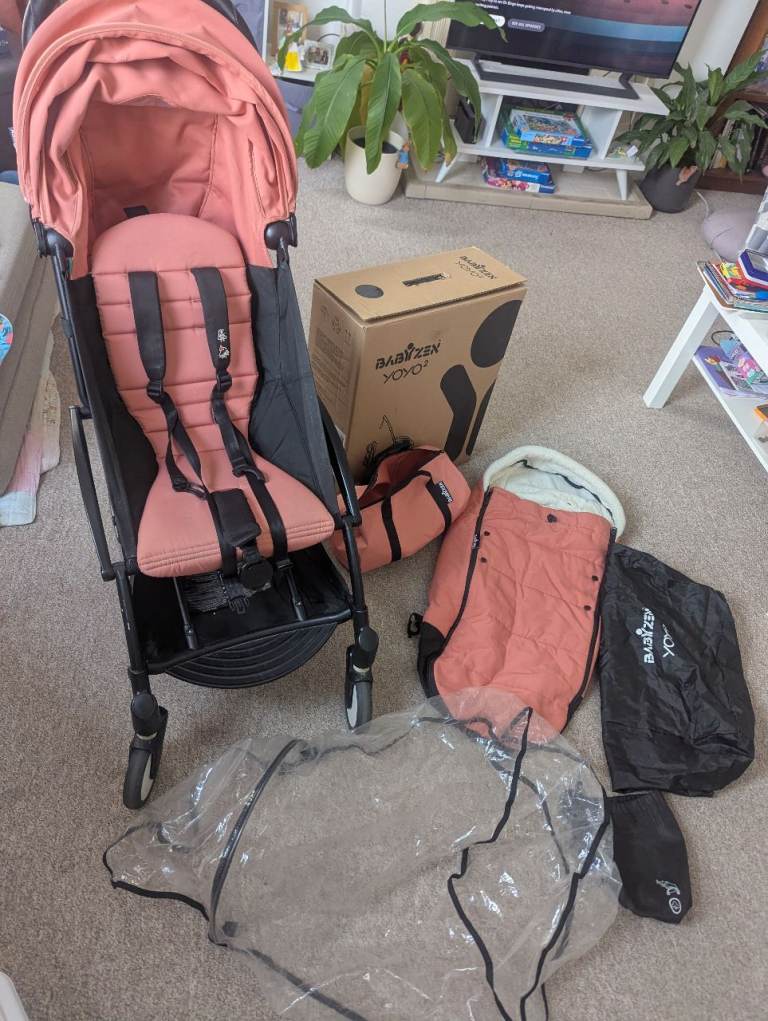 BabyZen YOYO2 Stroller + Accessories £270