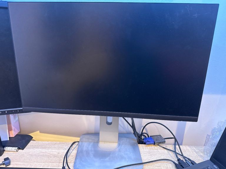 Dell Computer Monitor - Good Condition