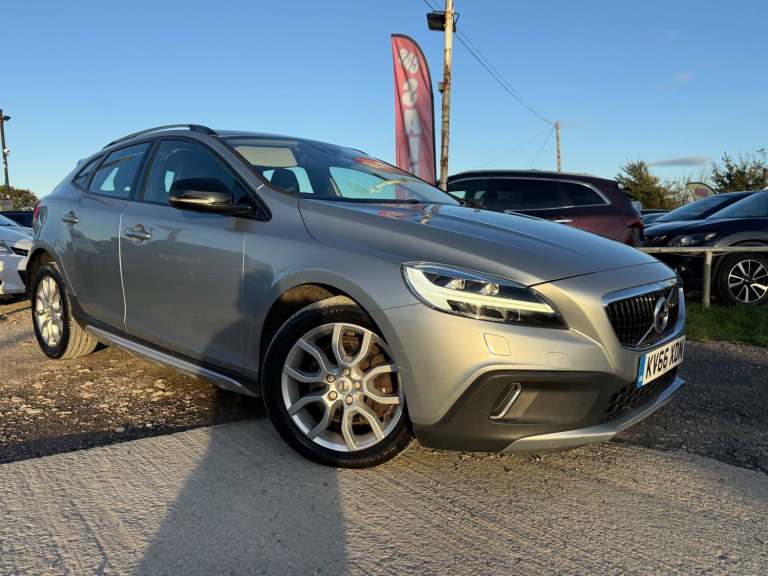 2016 Volvo V40 Cross Country 2.0 D4 Pro Hatchback 5dr Diesel Auto Euro 6 (s/s)
