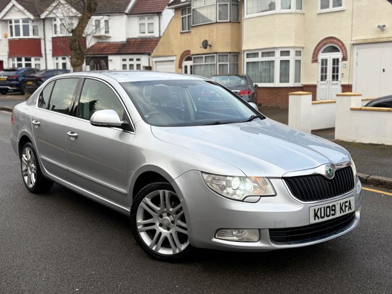 Skoda, SUPERB, Hatchback, 2009, Semi-Auto, 1968 (cc), 5 doors
