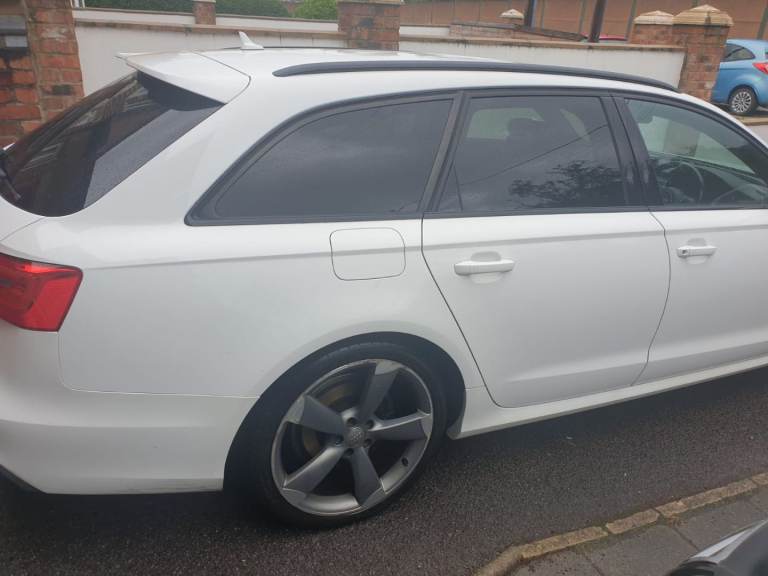 Lovely Audi A6 Estate Black Edition 2014, Semi-Auto, 1968 (cc), 5 doors